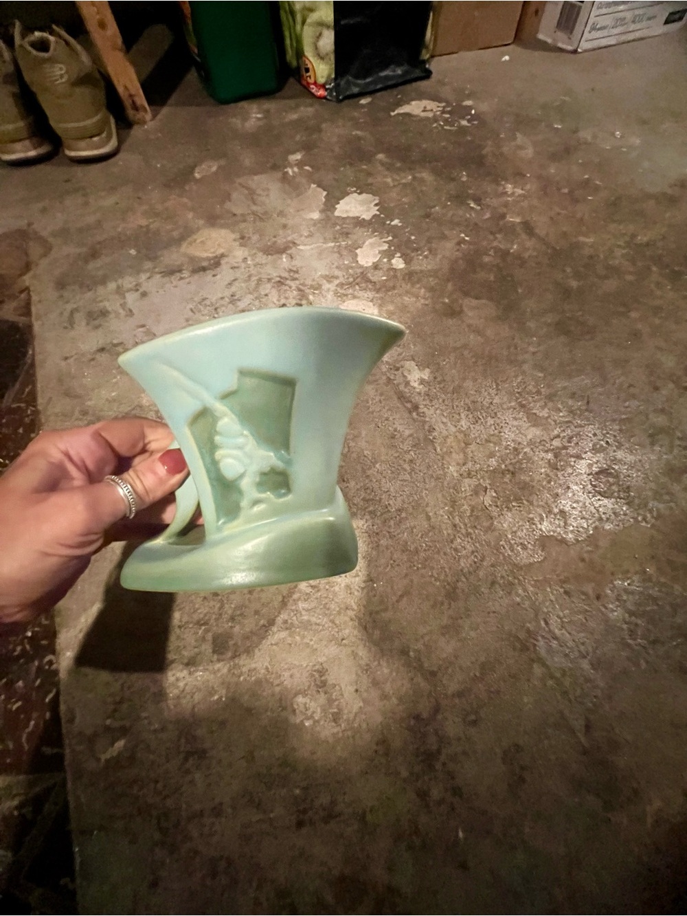 Roseville Silhouette Pottery Planter Pristine Condition